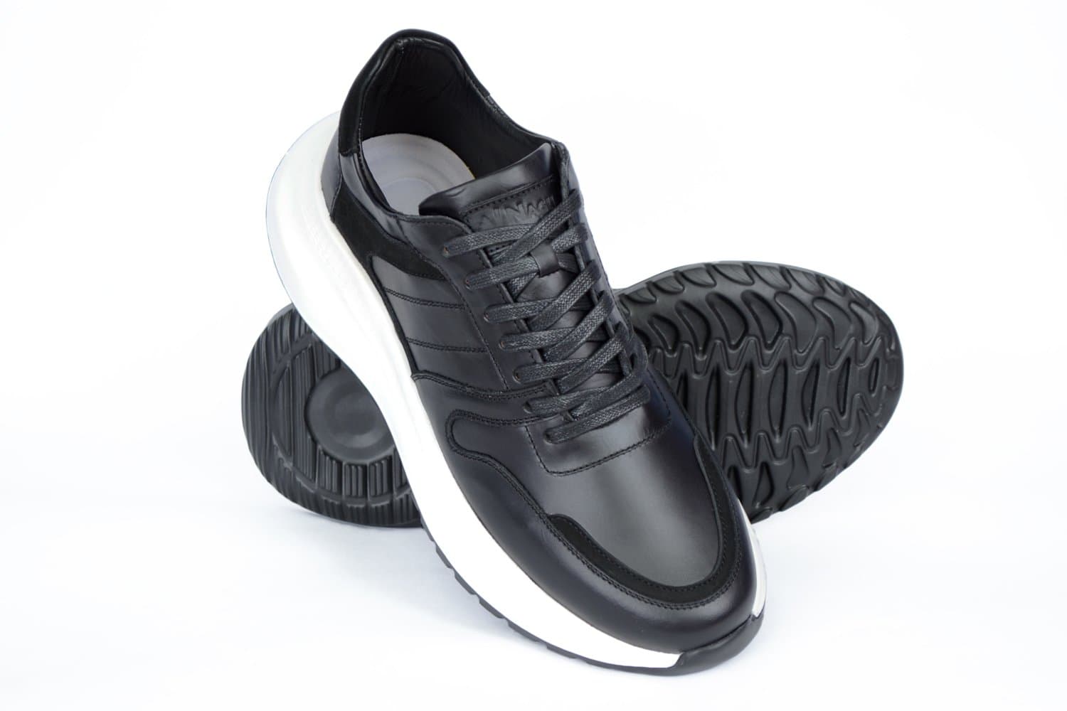 Tenis de cuero Hampton Negro de Santo, vista tres cuartos — vista 9
